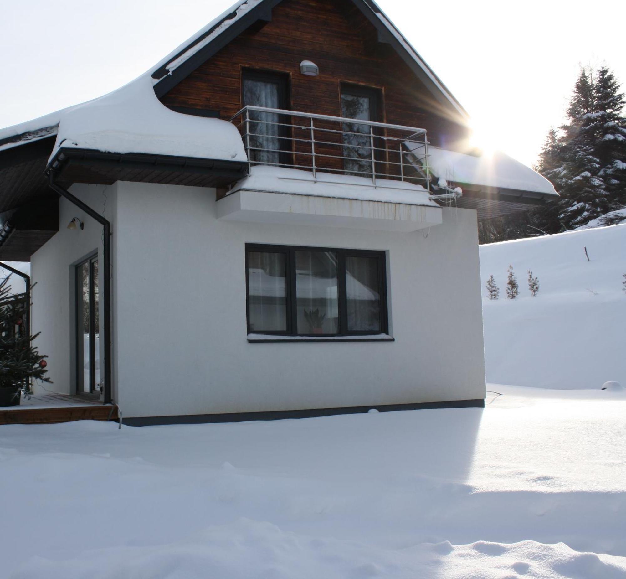 Panskiemisie Domki Caloroczne Sauna Jacuzzi Wetlina Exterior photo